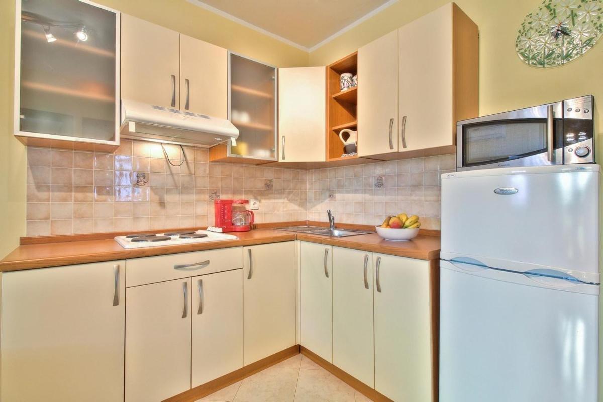 Lorena Apartments Umag Exterior foto